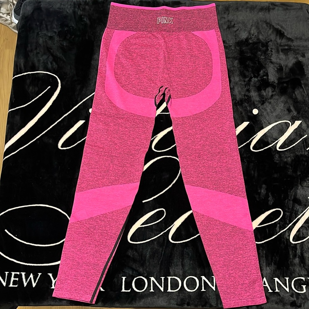 Victoria’s Secret PINK Seamless Leggings size Large